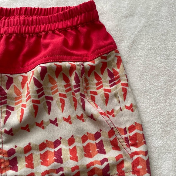 BCBGMaxAzria Teagan Shorts Pink/Coral Print - Picture 4 of 9